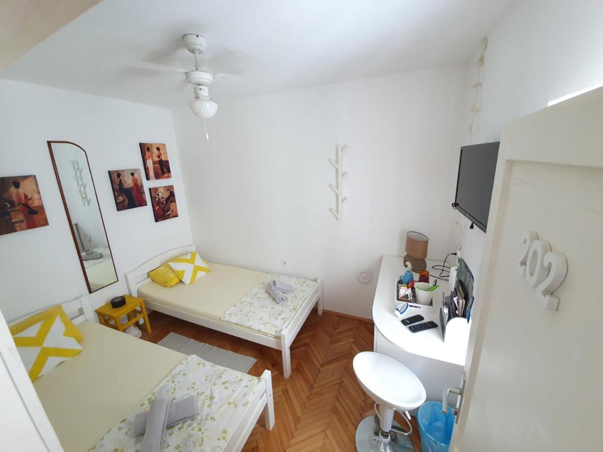 Room With Shared Bathroom House Gorica Шибеник Екстер'єр фото